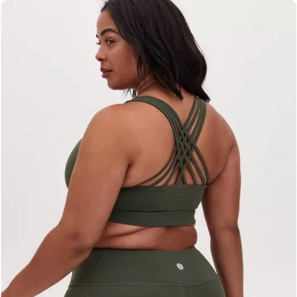 Torrid Active Low-Impact Wireless Strappy Back Sports Bra - Picture 2 of 11